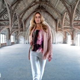 NED roze vest